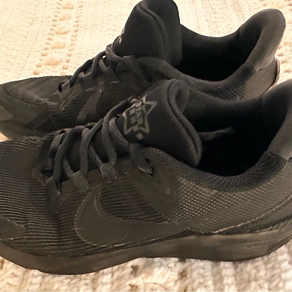 Nike Black Athletic Kids Sneakers - Picture 2 of 7